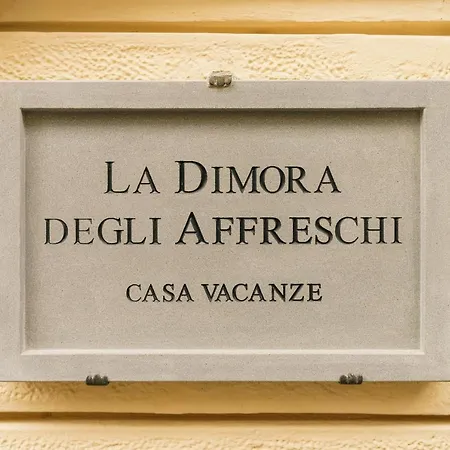 Donna Lipsi - La Dimora Degli Affreschi Apartment