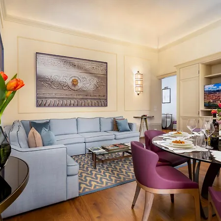 Donna Lipsi - La Dimora Degli Affreschi Apartment *